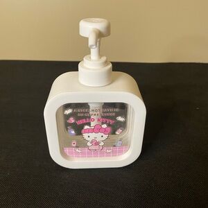 Hello Kitty Pink and White Bath Dispenser